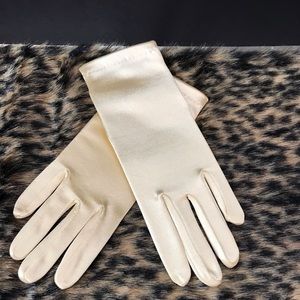 Champagne Gloves